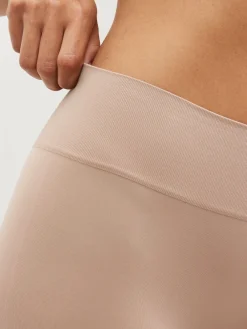 Next Seamless Smoothing Anti-Chafe Shorts 2 Pack Black / Pastel Rose Nude Best