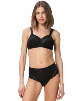 Triumph Delicate Doreen Non Wired Bra Black Clearance