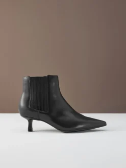 Next Motion Flex Almond Toe Chelsea Style Ankle Boots Black Leather Online