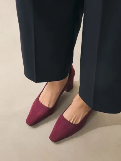 Next Standard/Wide Fit Standard Chisel Toe Block Courts Burgundy Red Clearance