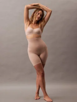 Calvin Klein Natural Stay Put Stretch Mid Thigh Shorts New