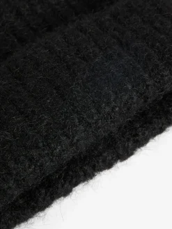 Friends Like These Cosy Knitted Beanie Hat Black