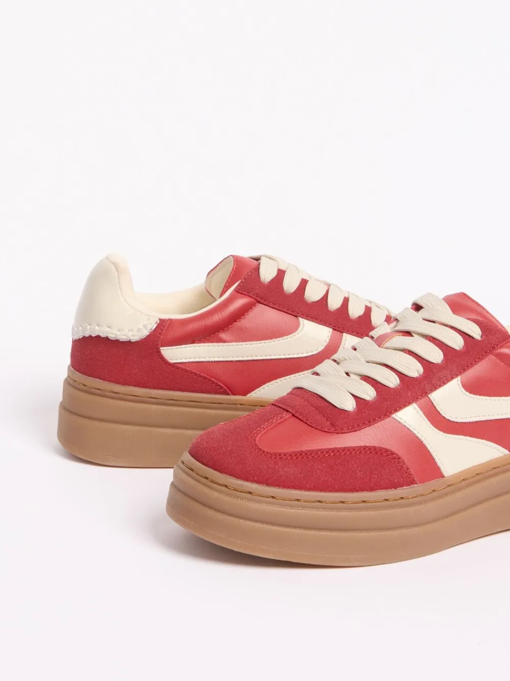 Friends Like These Standard Fit Chunky Platform Gumsole Lace Up Casual Trainers Red New