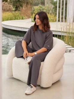 Friends Like These Studio Relaxed T-Shirt Taupe Hot