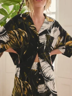 Next Button Through Short Pyjamas Set Green Palm Hot