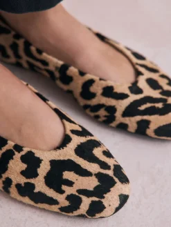 Next Leopard Print Standard/Wide Fit Leather Round Toe Ballerinas Outlet