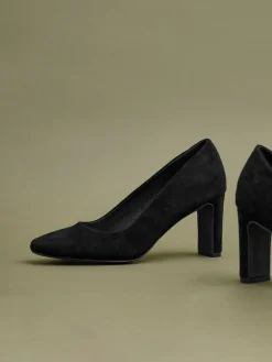 Linzi Agenda Block Heel Courts Black New