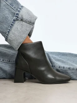 Linzi Black Cove Comfort Block Heeled Ankle Boot New