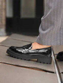 Linzi Black Lesson Chunky Loafers With Classic Front Tab Clearance