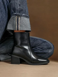 Linzi Wander Block Heel Ankle Boots Black New