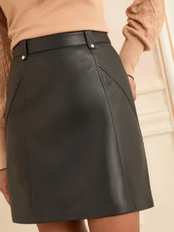 Love & Roses Petite Faux Leather Mini Skirt Black Hot