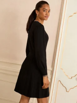 Love & Roses Scallop Neck Knitted Dress Black New