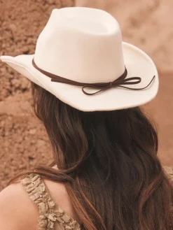 Mint Velvet Cowboy Hat Cream New