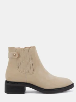 Novo Cream Dove Wide Fit Darlina Flat Chelsea Ankle Boots Outlet