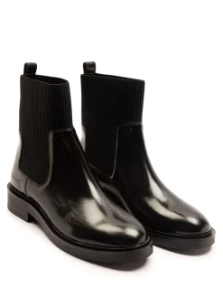 Off The Hook Black Brook Chelsea Ankle Boots With Elastic Side Panels Outlet