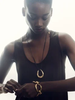 Reiss Gold Tone Momo Molten Link Pendant Necklace Hot