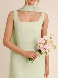 Six Stories Green Square Neck Crepe Bridesmaid Dress with Neck Scarf Outlet