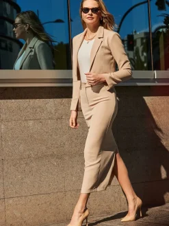 Sosandar Cream Petite Cropped Tailored Blazer Clearance