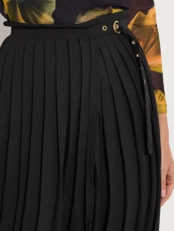 Star by Julien MacDonald Black Pleated Maxi Skirt Outlet
