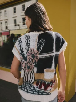 Next Knitted Tank Table Scene