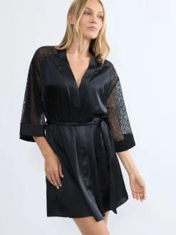 Triumph Black A Weekend to Remember Robe Sale