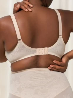 Triumph Wild Sensation Minimiser Bra Nude New