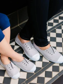 Trotters London Natural Adult Plum Canvas Shoes Discount